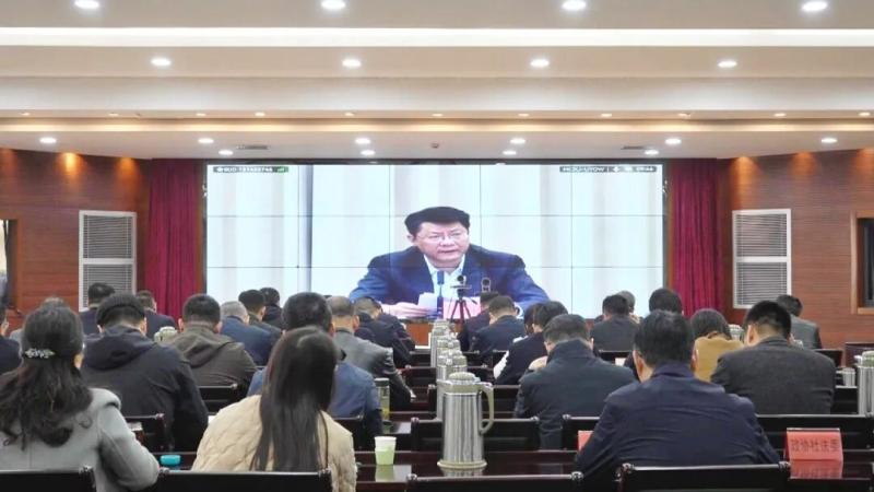 我县组织收听收看市委全面依法治市工作会议