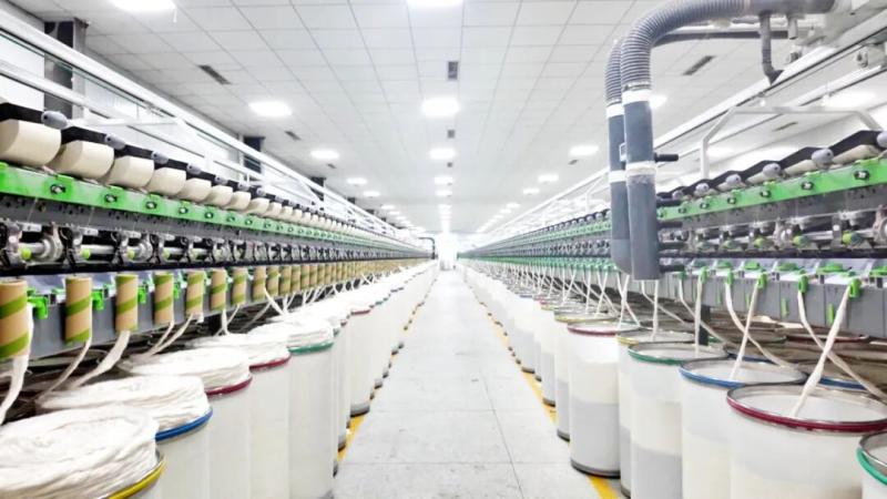 一分钟产出800米！“连丰纺织”4个月建成棉纱稳产线